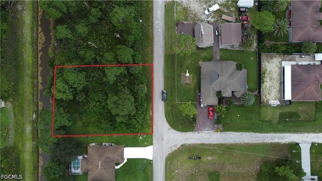 1112 AMHERST ST E, Lehigh Acres, FL 33974