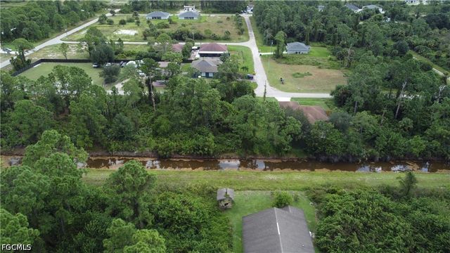 1112 AMHERST ST E, Lehigh Acres, FL 33974