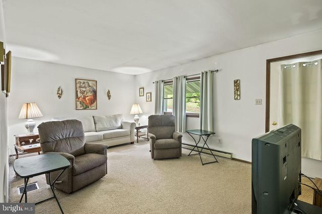 65 KLINES RD, Maxatawny, PA 19538
