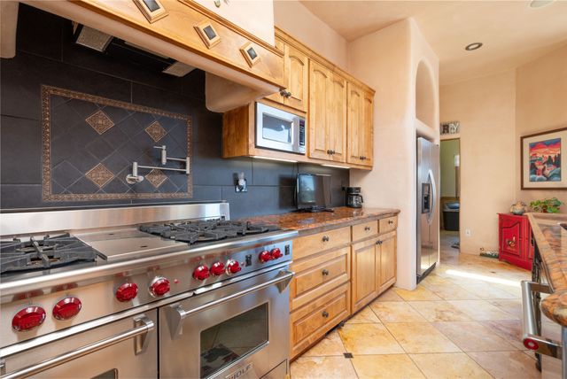 171 San Marcos Loop, Santa Fe, NM 87508