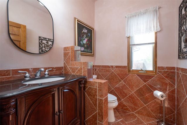 171 San Marcos Loop, Santa Fe, NM 87508