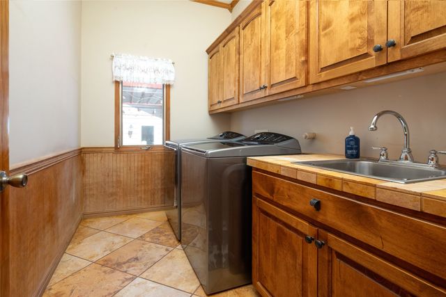 171 San Marcos Loop, Santa Fe, NM 87508