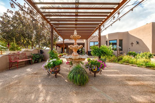 171 San Marcos Loop, Santa Fe, NM 87508