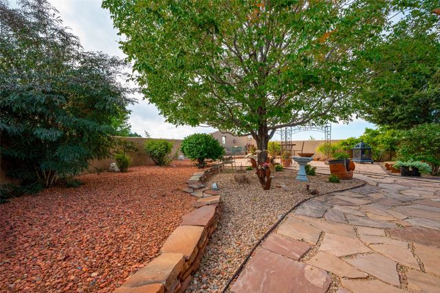 171 San Marcos Loop, Santa Fe, NM 87508