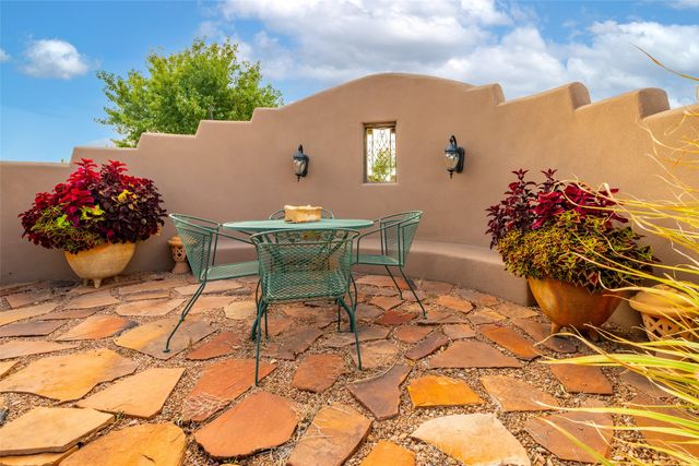 171 San Marcos Loop, Santa Fe, NM 87508