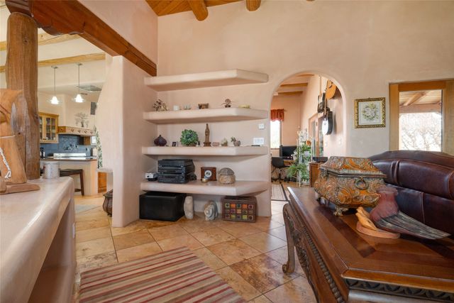 171 San Marcos Loop, Santa Fe, NM 87508