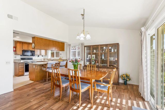 10811 Susie Place, Santee, CA 92071