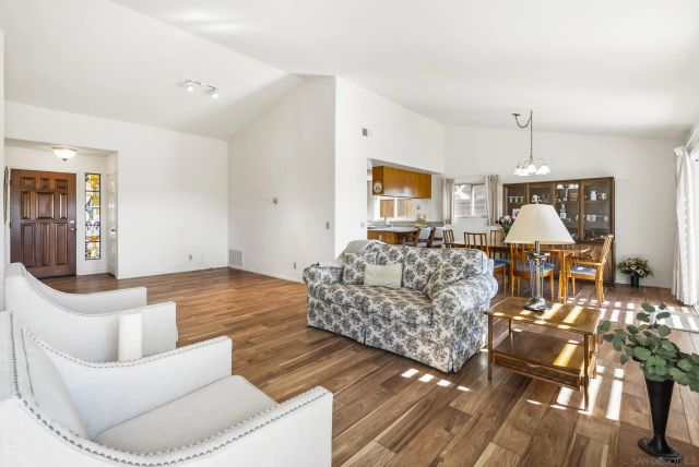 10811 Susie Place, Santee, CA 92071