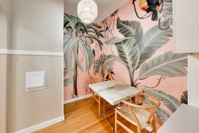 530 Washington Boulevard 3W, Oak Park, IL 60302