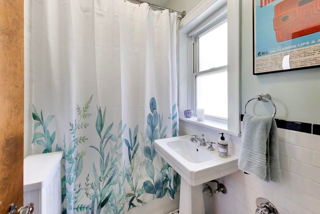 530 Washington Boulevard 3W, Oak Park, IL 60302