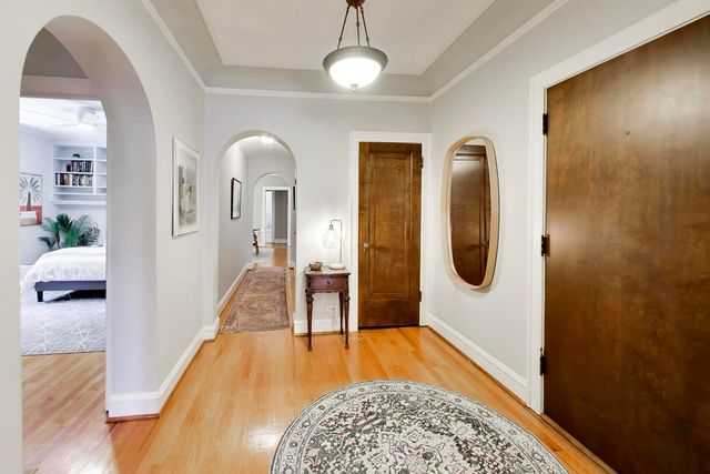 530 Washington Boulevard 3W, Oak Park, IL 60302