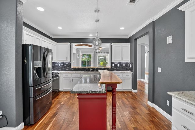 2365 Geary St, West Sacramento, CA 95691