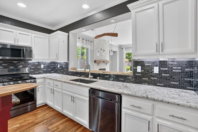 2365 Geary St, West Sacramento, CA 95691