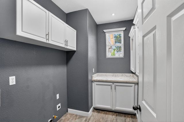 2365 Geary St, West Sacramento, CA 95691
