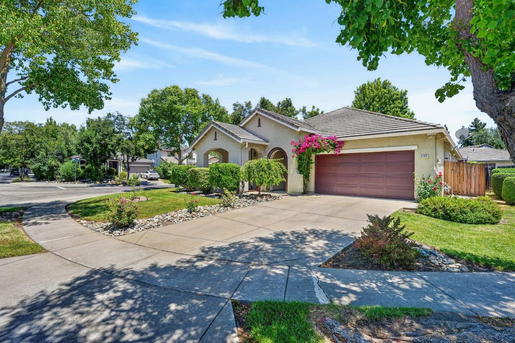 2365 Geary St, West Sacramento, CA 95691