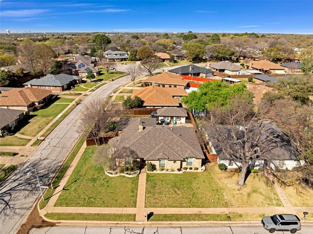 2701 Clearmeadow Court, Bedford, TX 76021