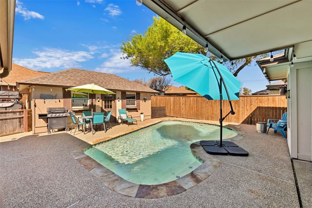 2701 Clearmeadow Court, Bedford, TX 76021