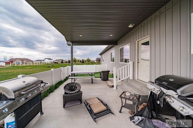423 N 3836 E, Rigby, ID 83442