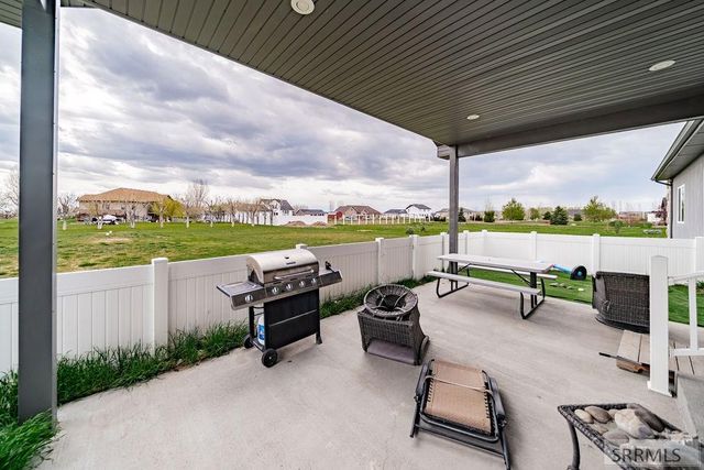 423 N 3836 E, Rigby, ID 83442