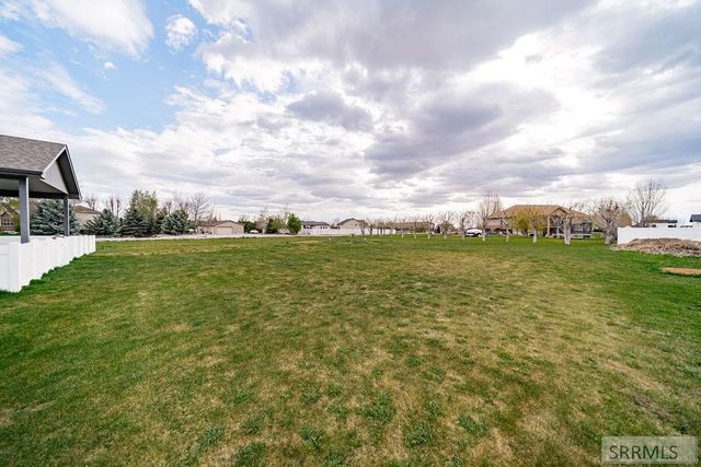 423 N 3836 E, Rigby, ID 83442