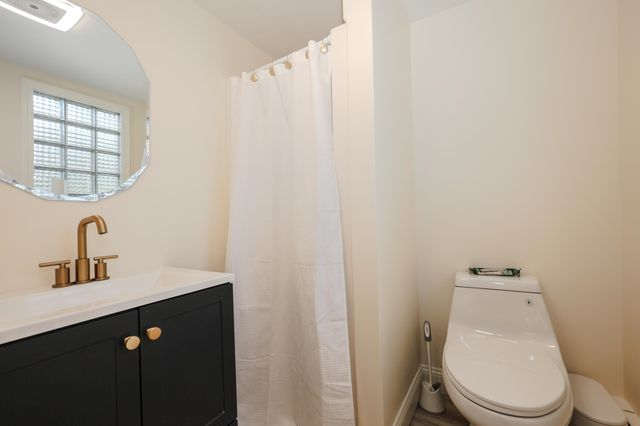 31 Grove Avenue, Salem, NH 03079