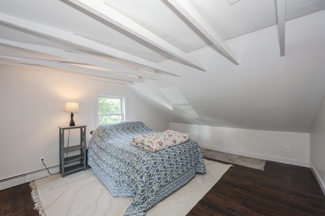 31 Grove Avenue, Salem, NH 03079