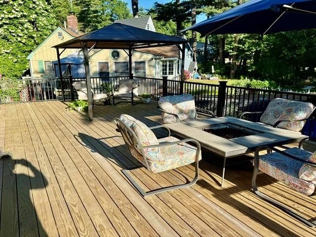 31 Grove Avenue, Salem, NH 03079