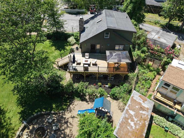 31 Grove Avenue, Salem, NH 03079
