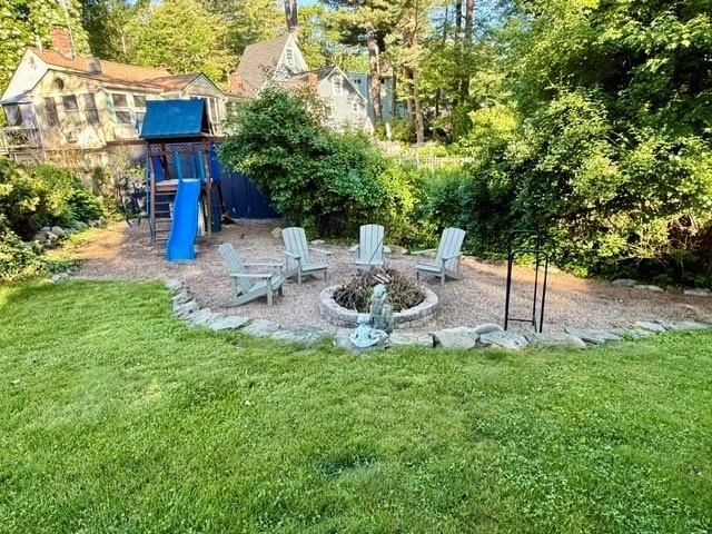 31 Grove Avenue, Salem, NH 03079