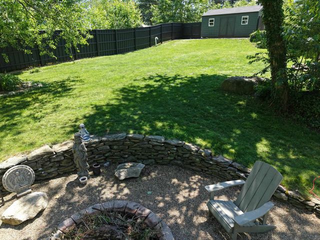 31 Grove Avenue, Salem, NH 03079