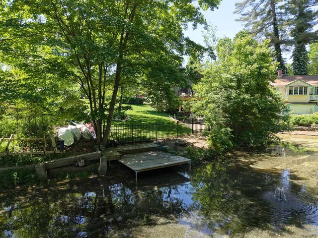 31 Grove Avenue, Salem, NH 03079