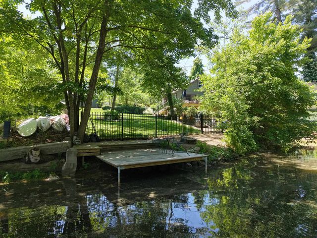 31 Grove Avenue, Salem, NH 03079