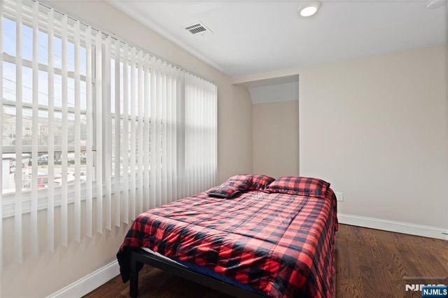 606 54th Street, West New York, NJ 07093