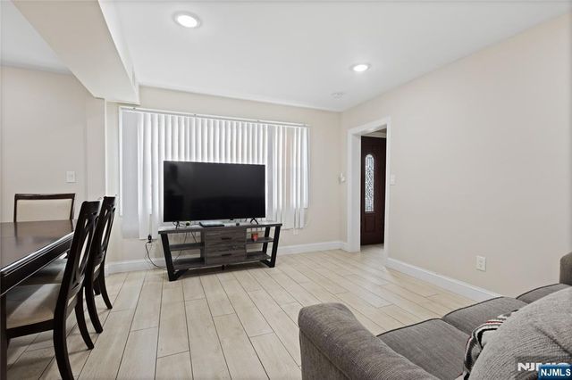 606 54th Street, West New York, NJ 07093