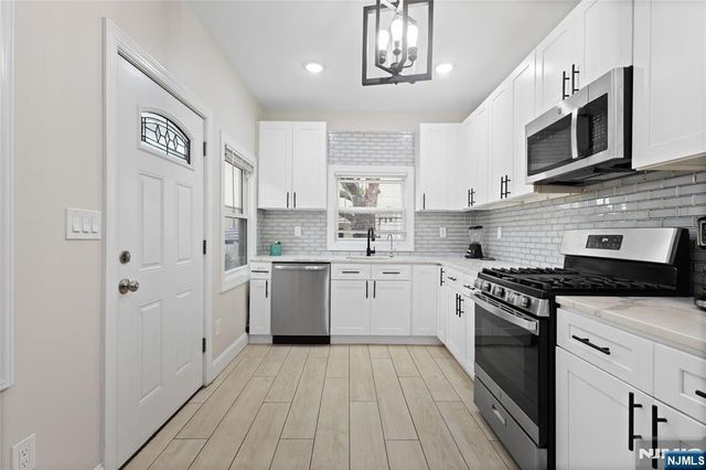 606 54th Street, West New York, NJ 07093