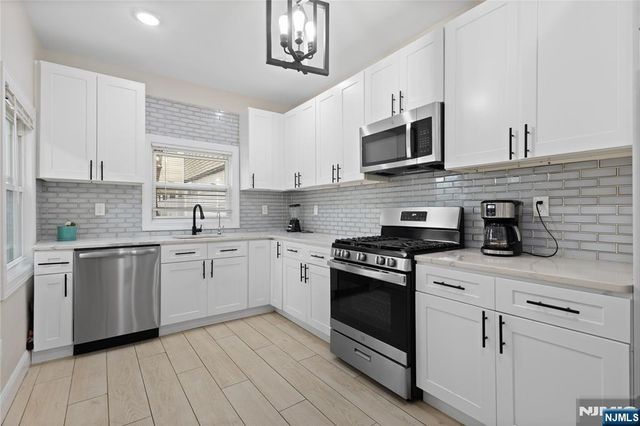 606 54th Street, West New York, NJ 07093