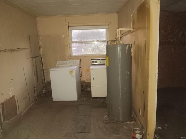 422 W Turner Street, Bloomfield, IN 47424