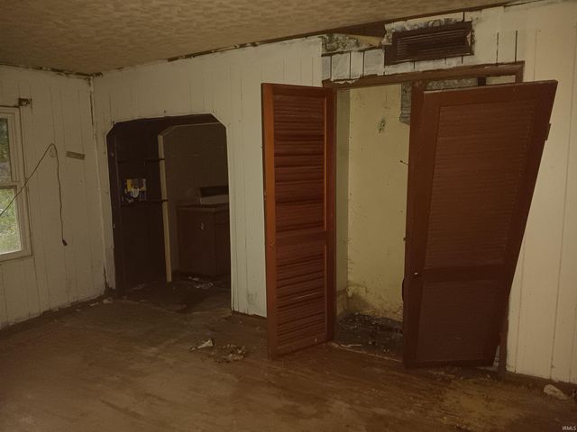 422 W Turner Street, Bloomfield, IN 47424