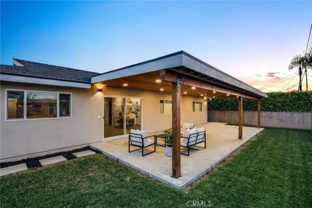 1608 Elm, Costa Mesa, CA 92626