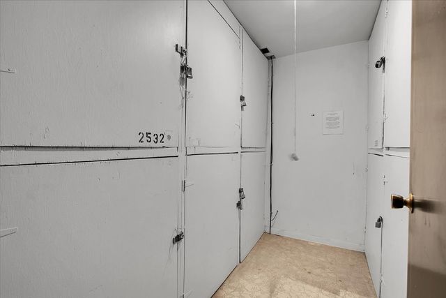 9725 S Karlov Avenue 305, Oak Lawn, IL 60453