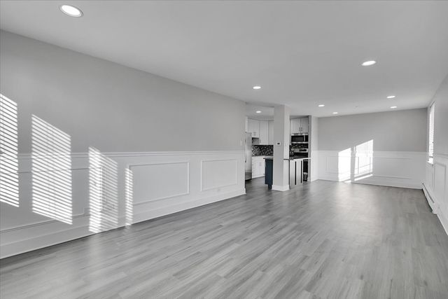 9725 S Karlov Avenue 305, Oak Lawn, IL 60453