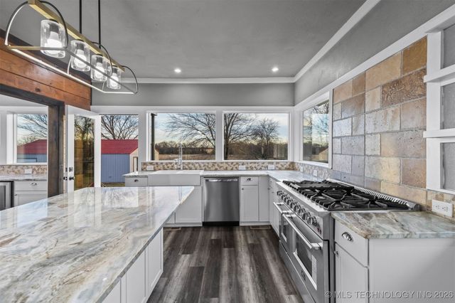 7810 State Road 70 E, Durant, OK 74701