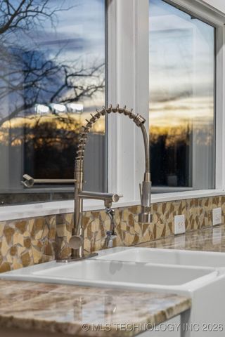 7810 State Road 70 E, Durant, OK 74701