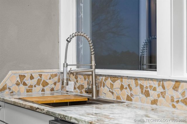 7810 State Road 70 E, Durant, OK 74701