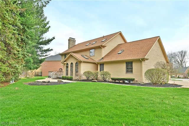 8965 South Street SE, Warren, OH 44484