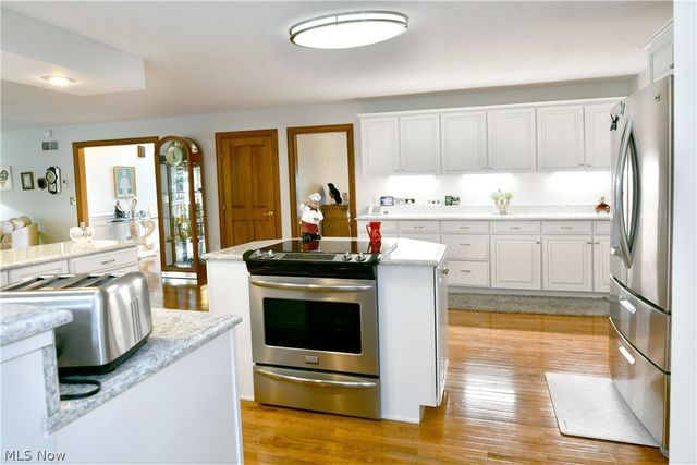8965 South Street SE, Warren, OH 44484