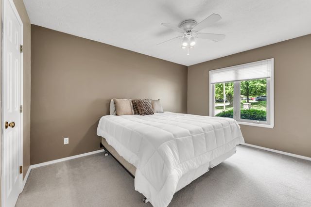 1420 West Deerfield Street, Springfield, MO 65807