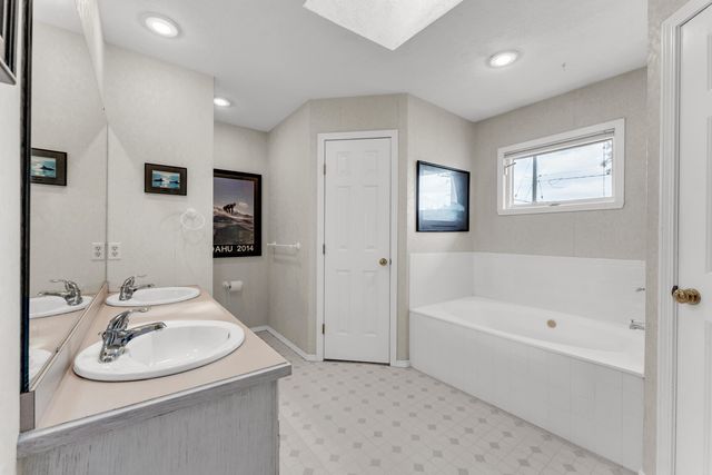 1420 West Deerfield Street, Springfield, MO 65807