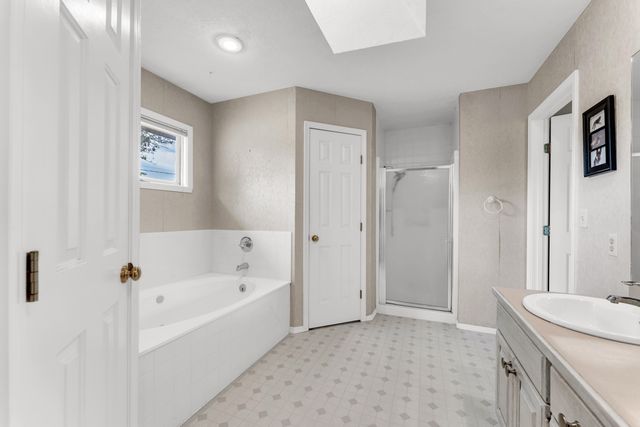 1420 West Deerfield Street, Springfield, MO 65807