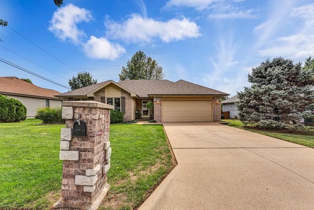 1420 West Deerfield Street, Springfield, MO 65807